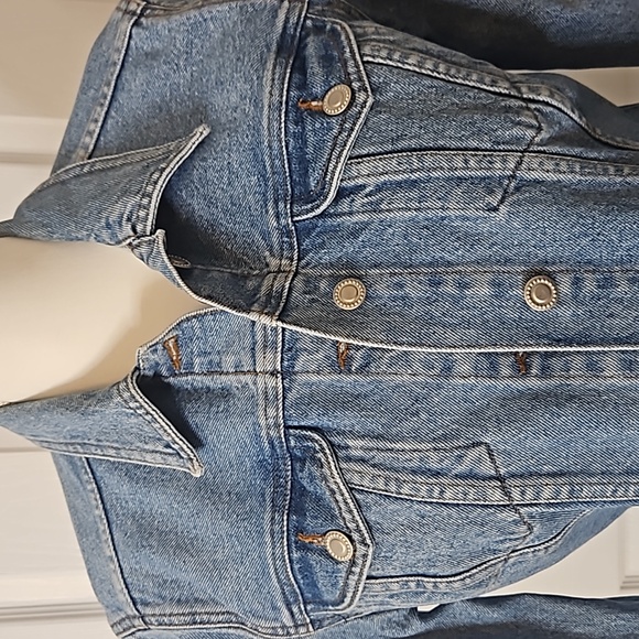 Women's Jean Jacket from the Bleu Jeans Company. Size Med. 100% Cotton - Picture 3 of 12